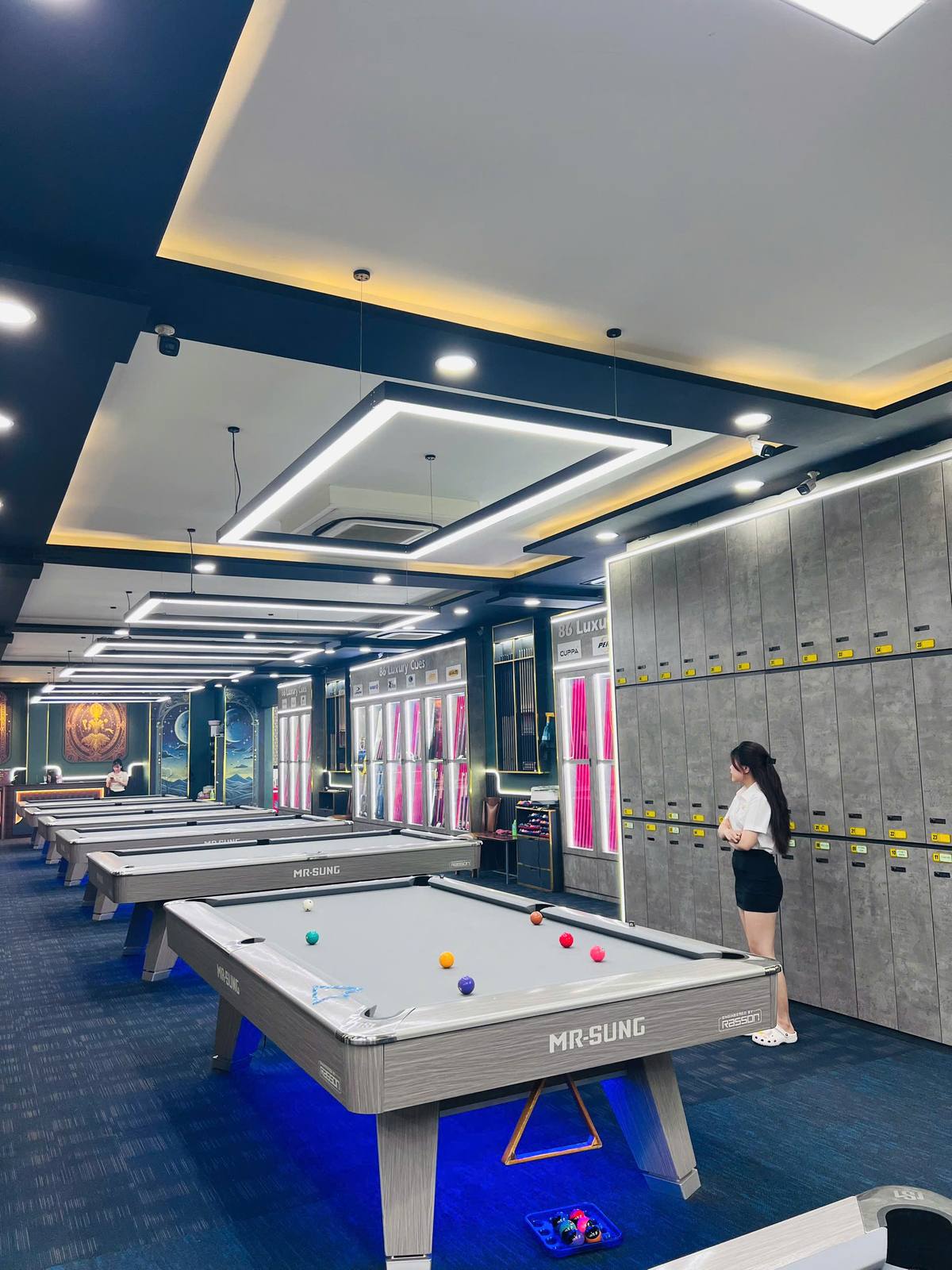 Khu Mr. Sung — 86 Luxury Billiards 1